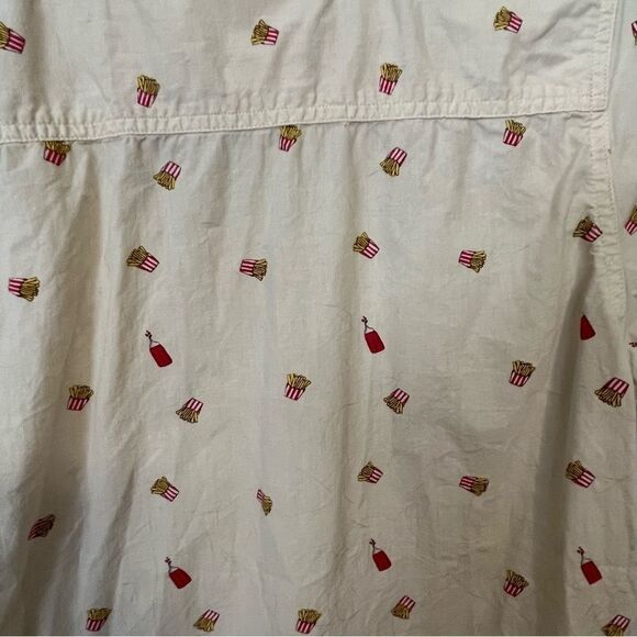 Men's Straight Faded French Fries Short Sleeve Button Down Shirt - Picture 6 of 9